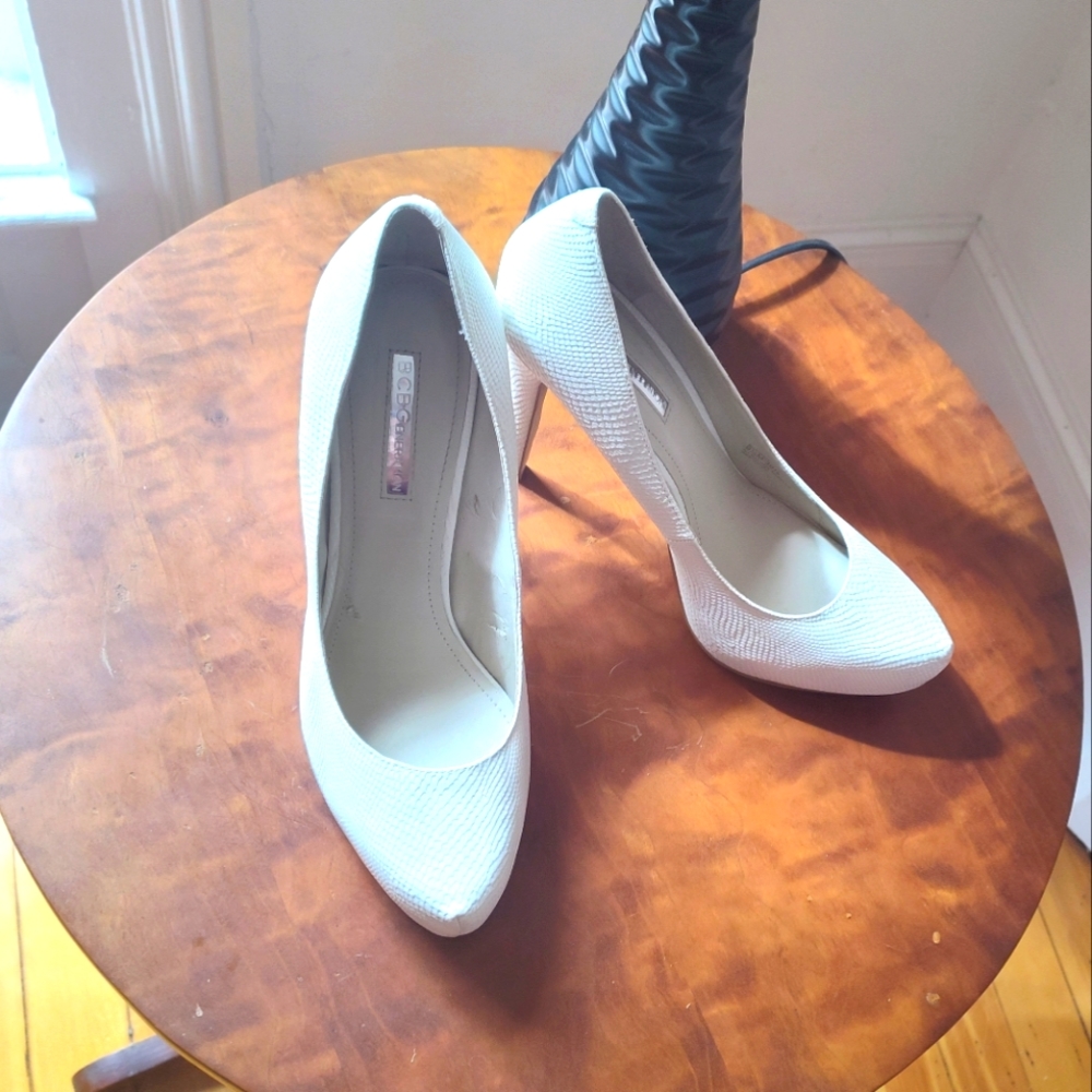 BCBGENERATION Parade sky high pump in faux white snake leather